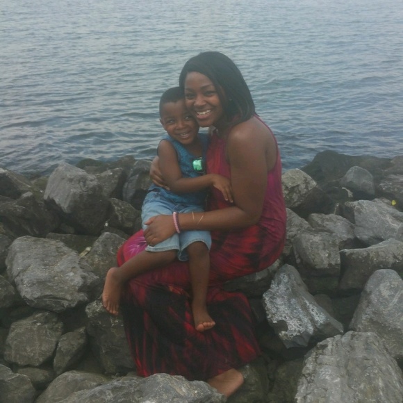 Meet your Posher, Kanica - Picture 1 of 1